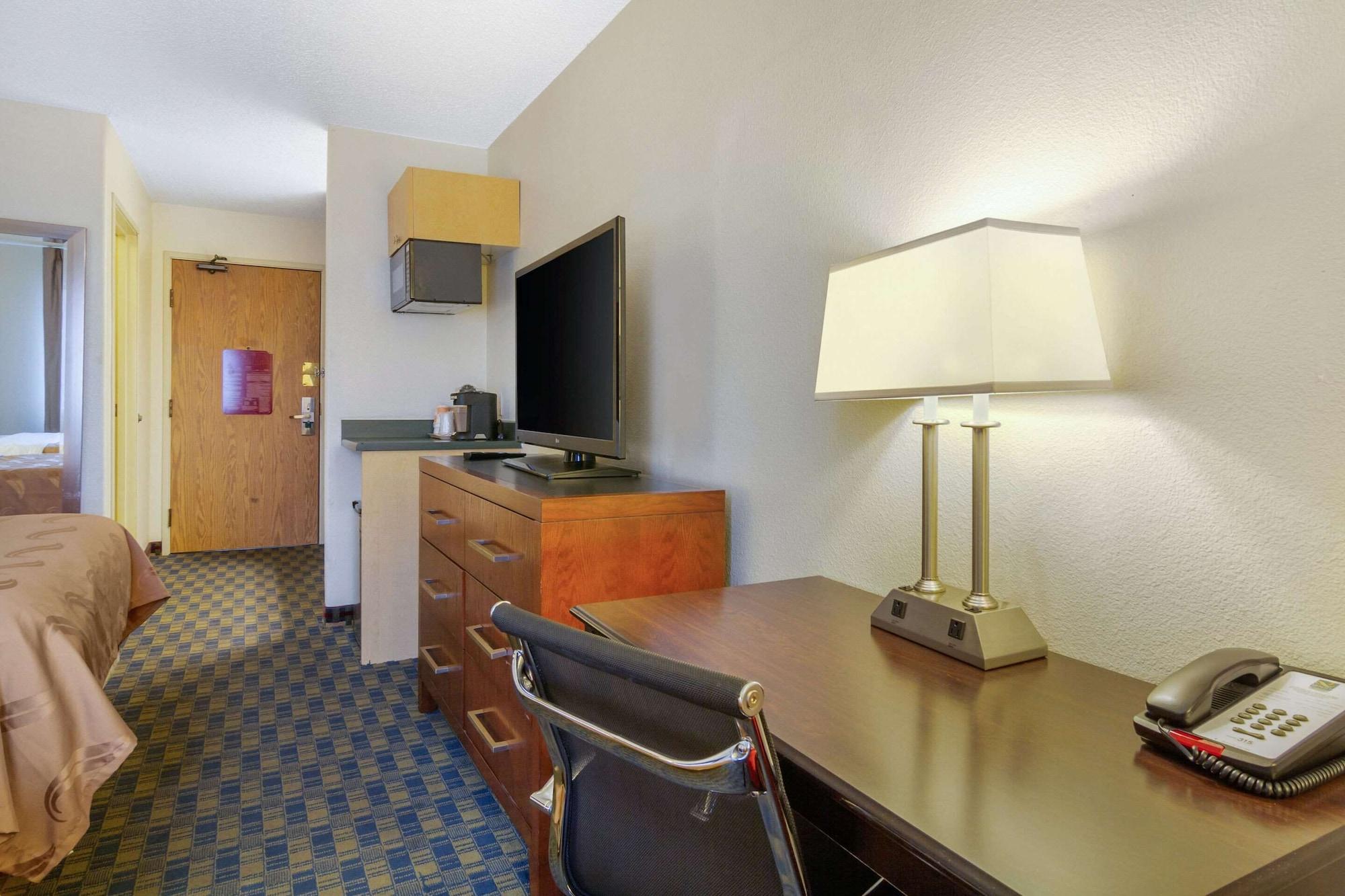 Quality Inn & Suites Lakewood - Denver Southwest Exteriér fotografie