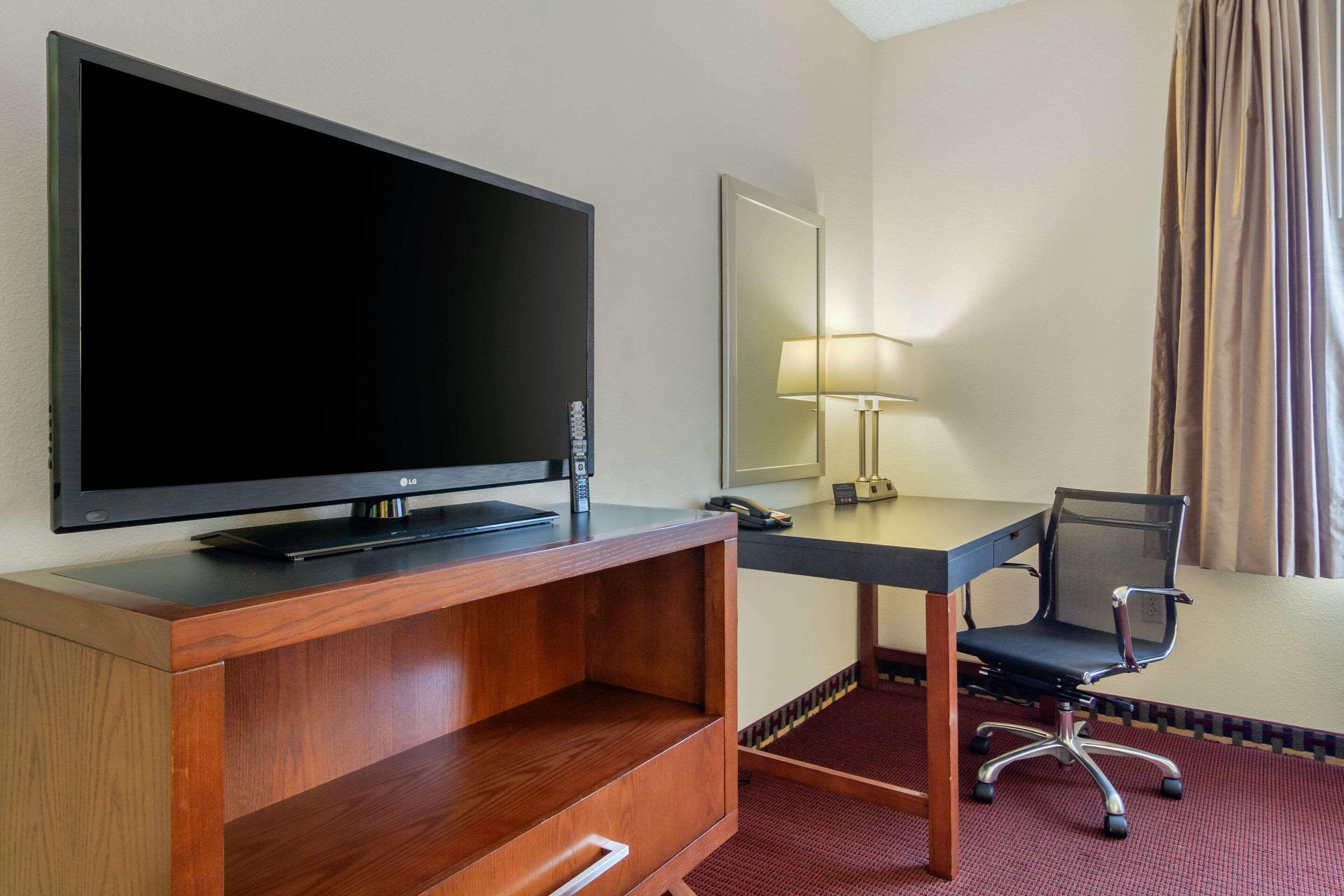 Quality Inn & Suites Lakewood - Denver Southwest Exteriér fotografie