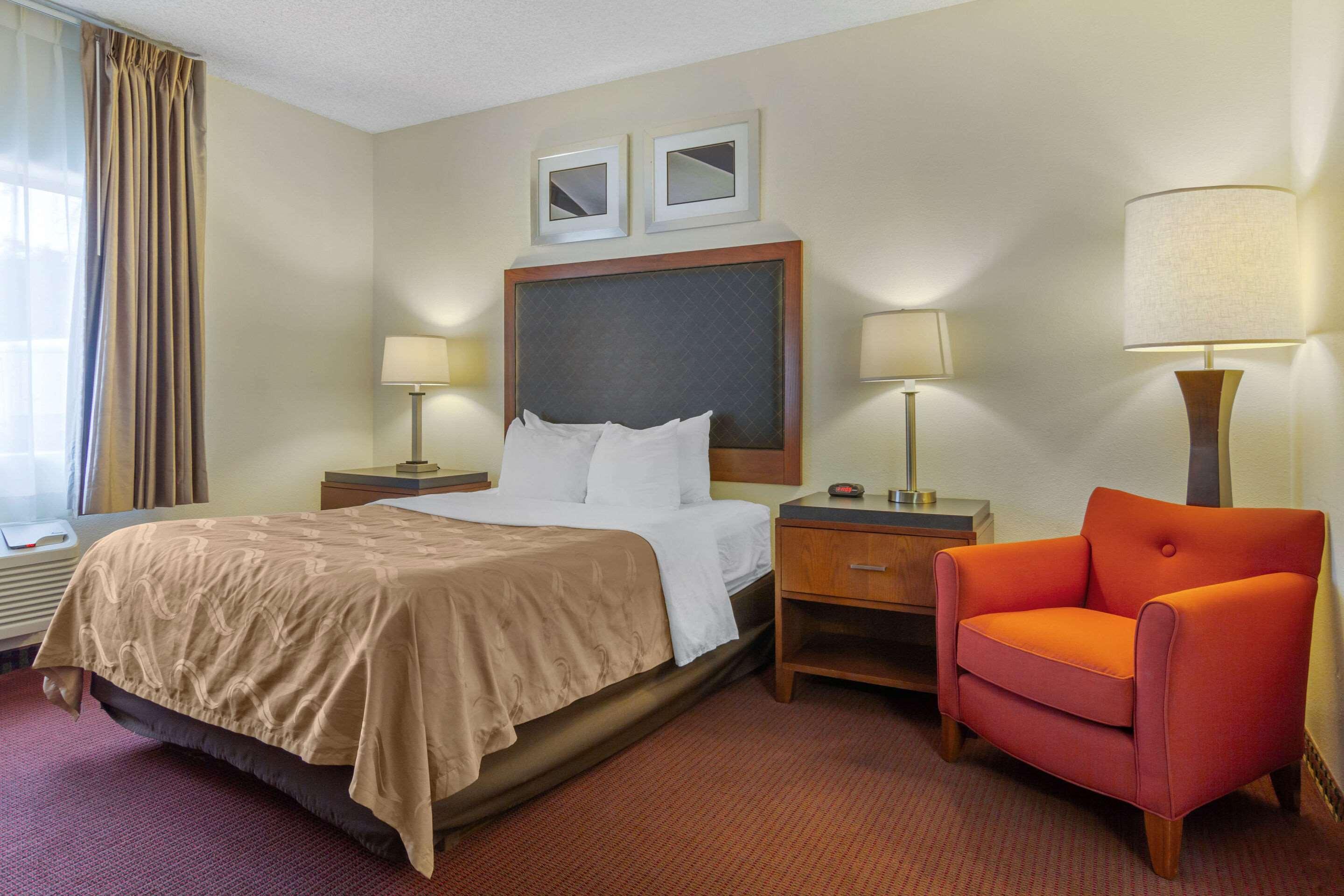 Quality Inn & Suites Lakewood - Denver Southwest Exteriér fotografie